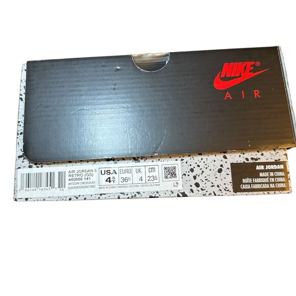 Nike Air Jordan 5 Retro GS White/Dark Concord/Black Youth 4.5 Unisex 440888-141 - Picture 10 of 12